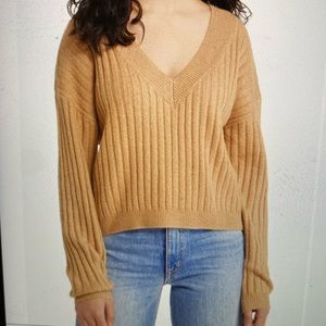V-Neck Rib Sweater | XXS